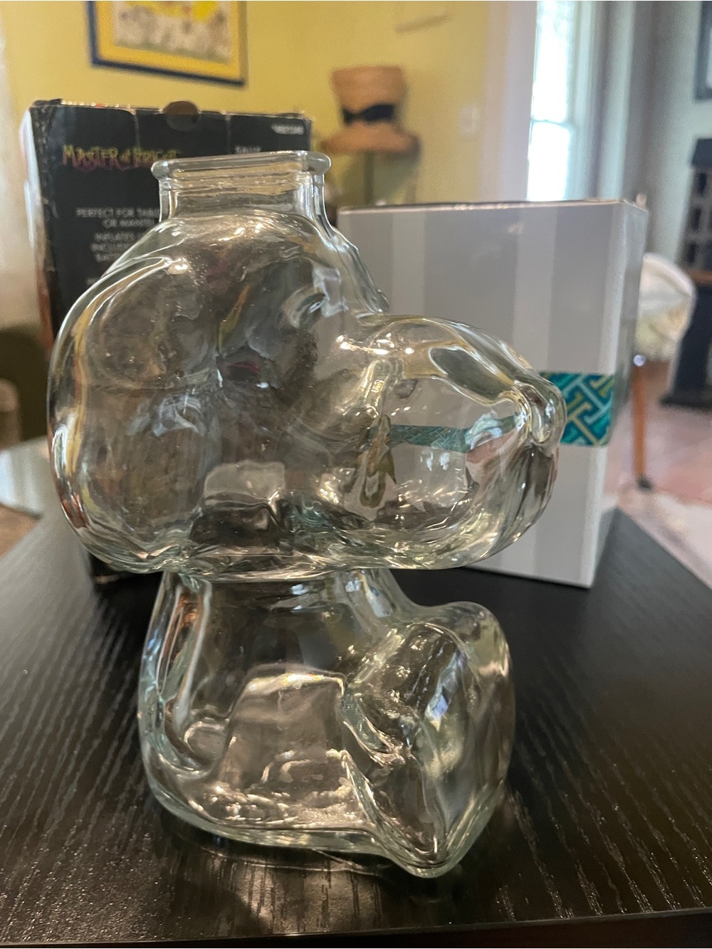 Source Unknown Clear Glass Figurine Vase - Snoopy-Inspired